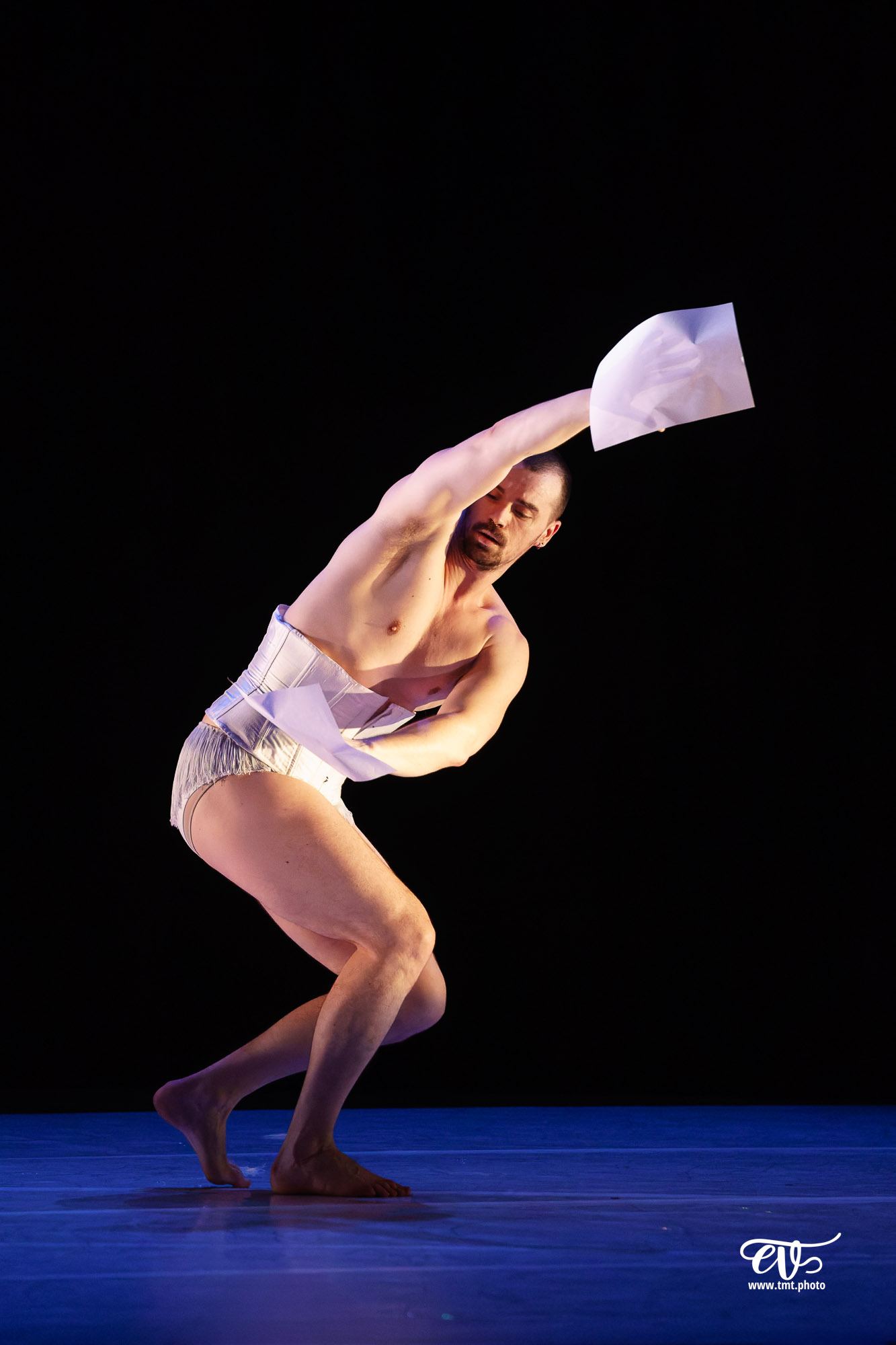 A4 (COMME LA FEUILLE) CIE CHICOS MAMBO